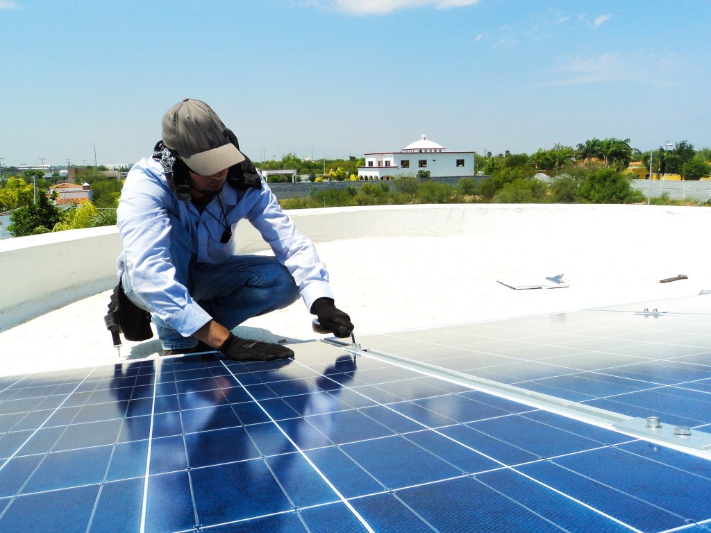 sistema fotovoltaico debe ser diseñado y dimensionado para satisfacer adecuadamente sus necesidades 