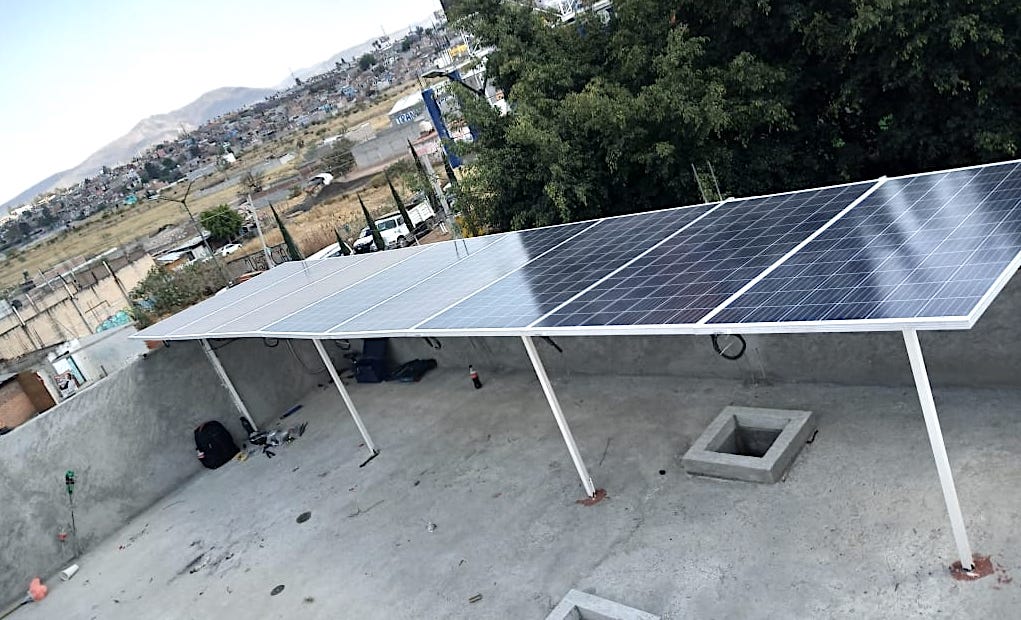 Paneles Solares para una Carpinteria