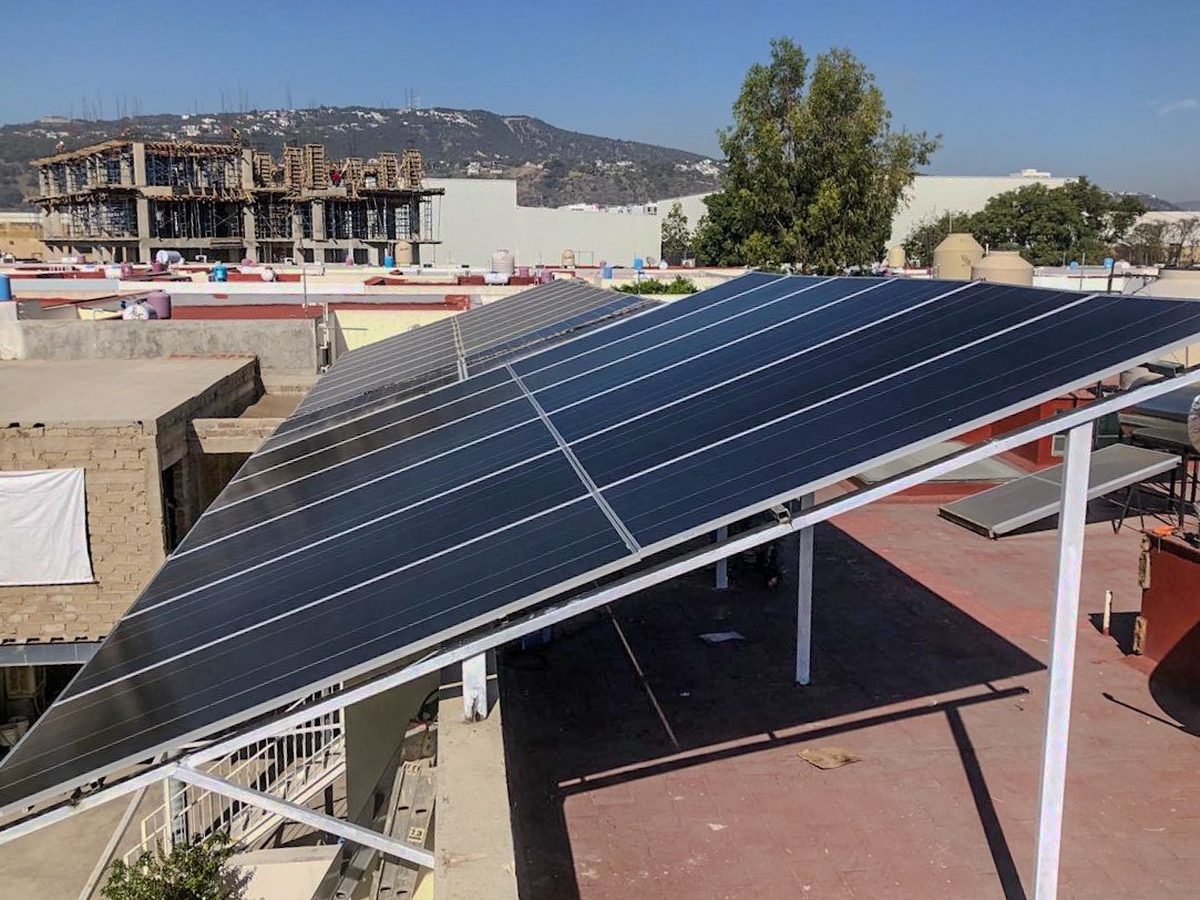 Paneles Solares en la Cañada